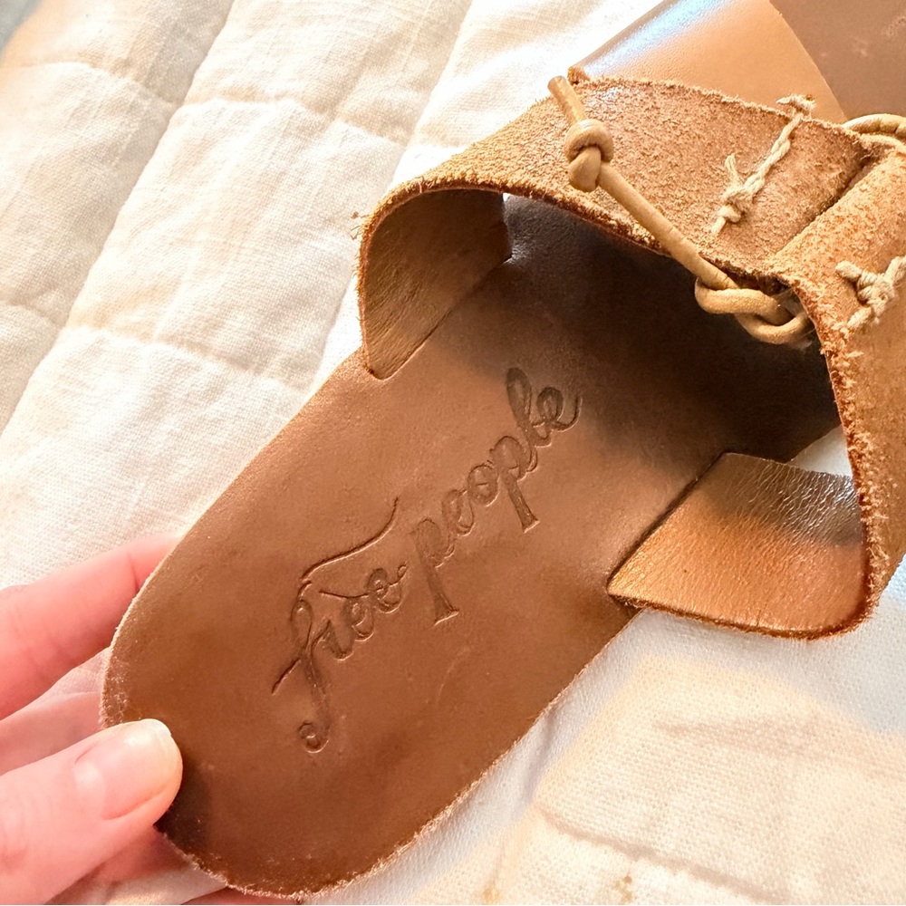 Sandals - Picture 4 of 4